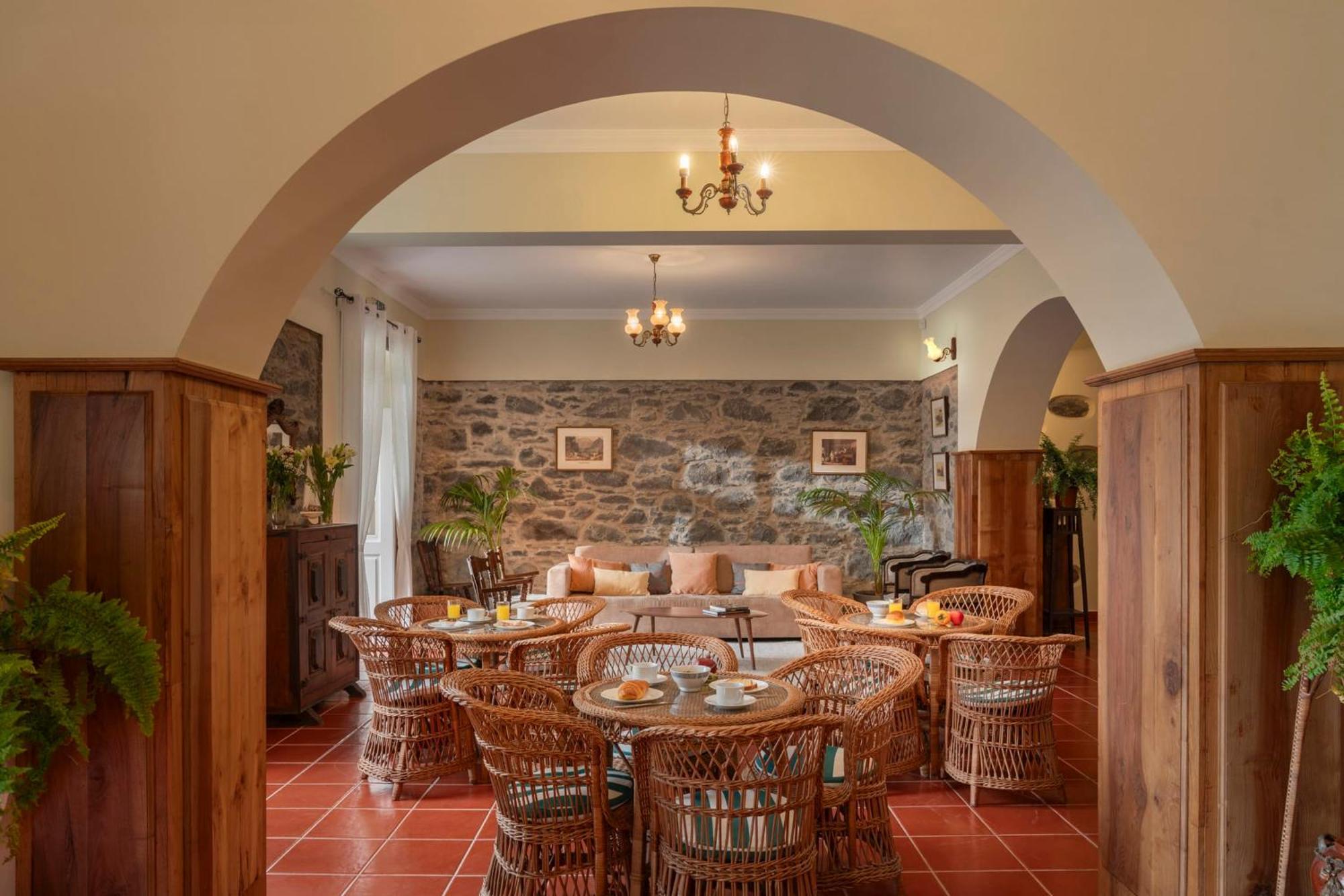 Casa Da Faja Alta - With Breakfast Included, By An Island Apart Jogo da Bola Kültér fotó